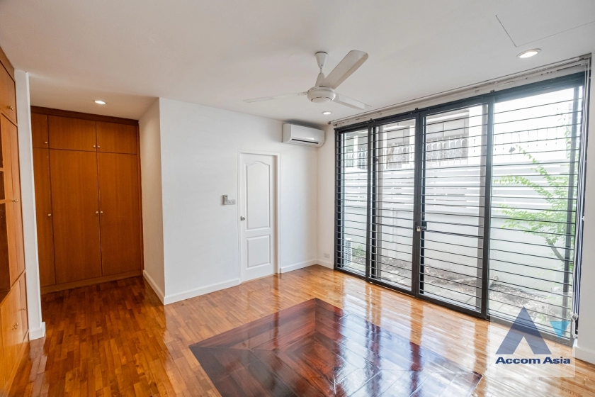 20  4 br House For Rent in Sukhumvit ,Bangkok BTS Ekkamai 1914879