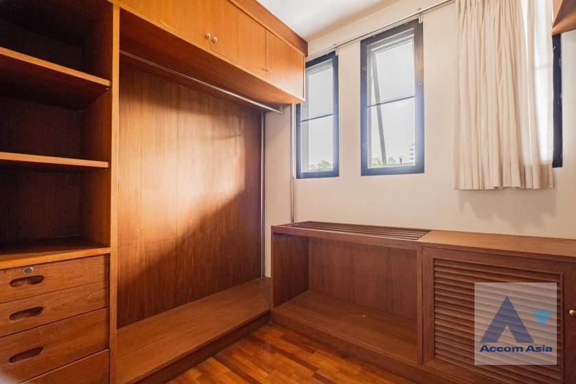 33  4 br House For Rent in Sukhumvit ,Bangkok BTS Ekkamai 1914879