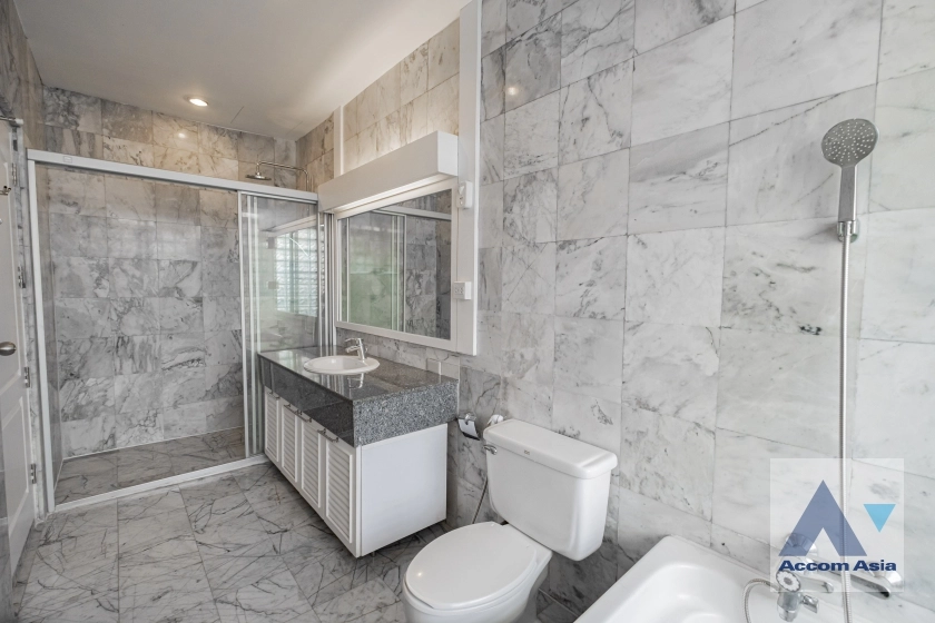 36  4 br House For Rent in Sukhumvit ,Bangkok BTS Ekkamai 1914879