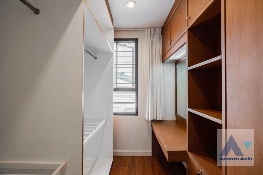 44  4 br House For Rent in Sukhumvit ,Bangkok BTS Ekkamai 1914879