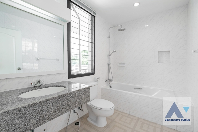 46  4 br House For Rent in Sukhumvit ,Bangkok BTS Ekkamai 1914879