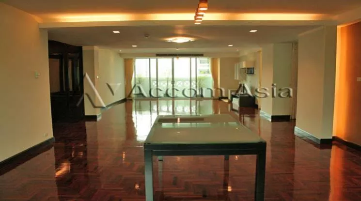 unit 3 Bedrooms  Apartment For Rent in Sukhumvit, Bangkok  near BTS Asok - MRT Sukhumvit (1414891)