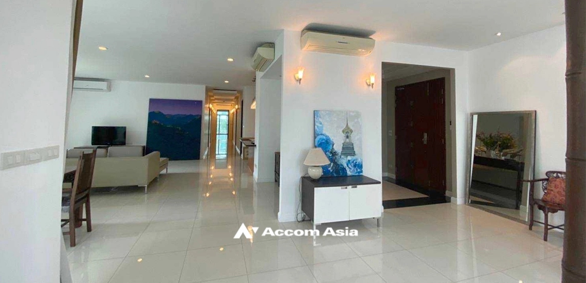 unit 4 Bedrooms  Apartment For Rent in Sukhumvit, Bangkok  near BTS Asok - MRT Sukhumvit (1414931)
