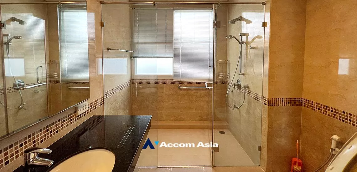 31  3 br Apartment For Rent in Sathorn ,Bangkok MRT Khlong Toei at Privacy One Unit per Floor 1414996