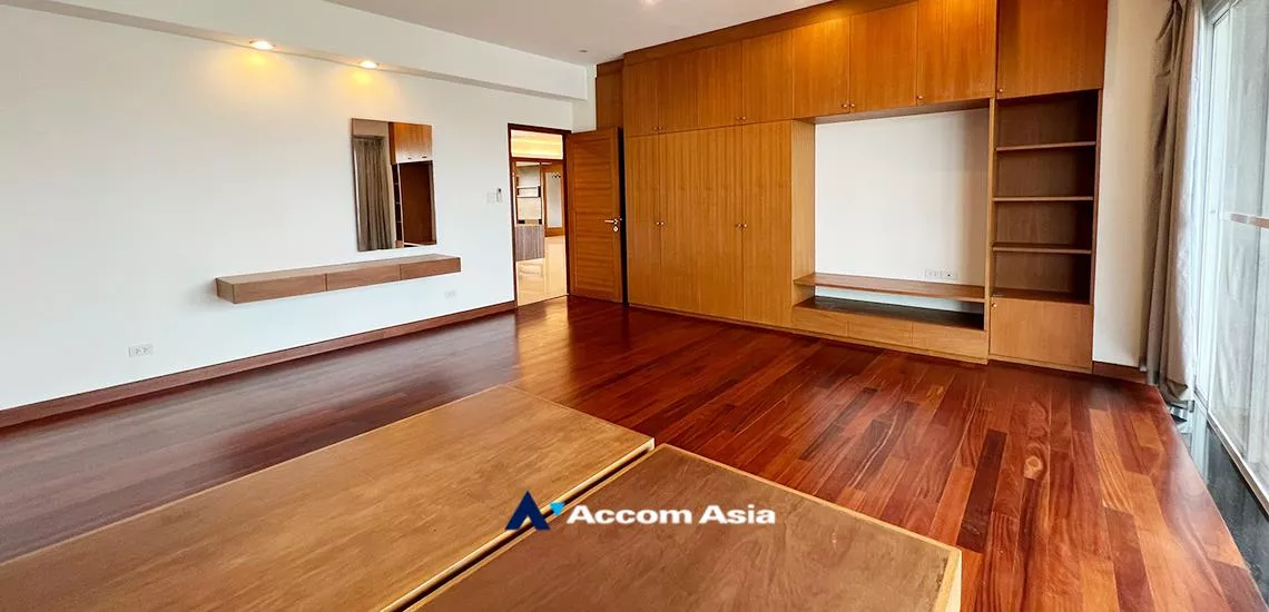 23  3 br Apartment For Rent in Sathorn ,Bangkok MRT Khlong Toei at Privacy One Unit per Floor 1414996