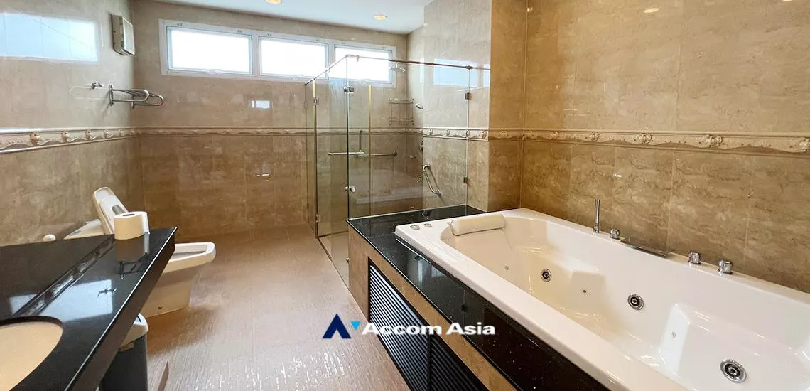 28  3 br Apartment For Rent in Sathorn ,Bangkok MRT Khlong Toei at Privacy One Unit per Floor 1414996
