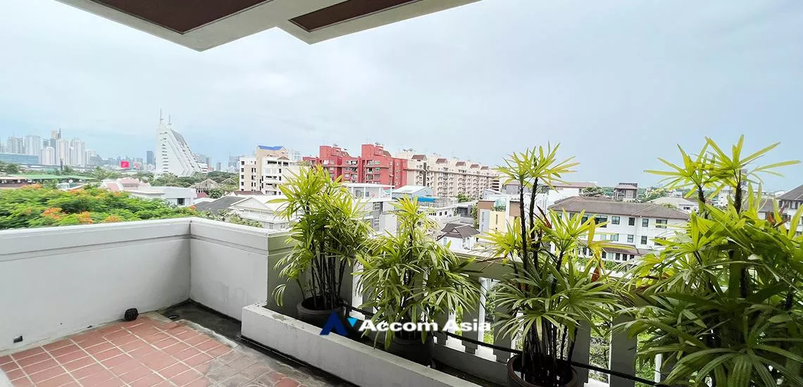 27  3 br Apartment For Rent in Sathorn ,Bangkok MRT Khlong Toei at Privacy One Unit per Floor 1414996
