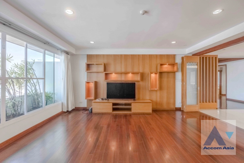  1  3 br Apartment For Rent in Sathorn ,Bangkok MRT Khlong Toei at Privacy One Unit per Floor 1414997