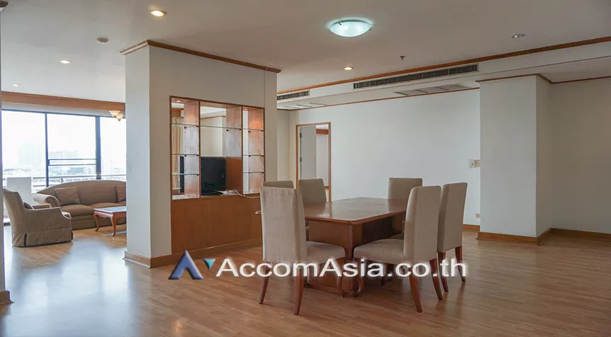 5  4 br Apartment For Rent in Sukhumvit ,Bangkok BTS Ekkamai at Comfort living and well service 1002601