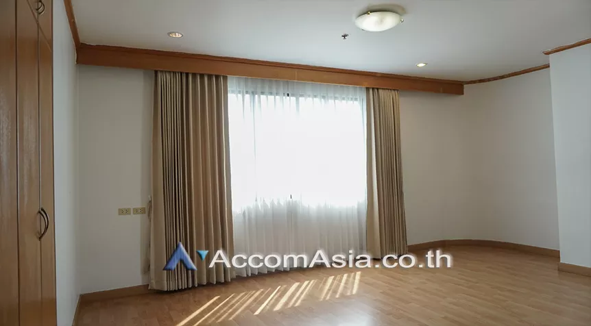 9  4 br Apartment For Rent in Sukhumvit ,Bangkok BTS Ekkamai at Comfort living and well service 1002601