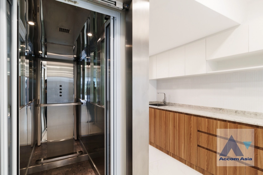 7  3 br House for rent and sale in Sukhumvit ,Bangkok BTS Nana 1715007