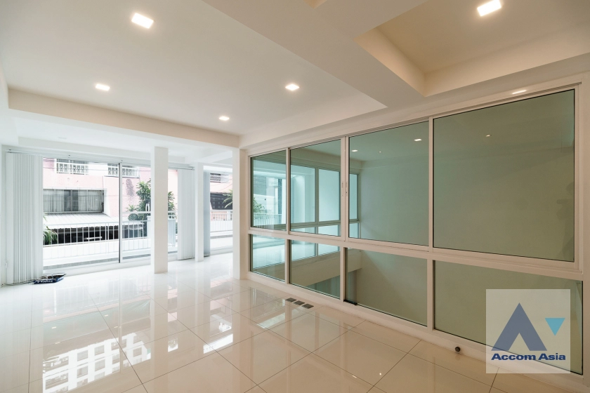 16  3 br House for rent and sale in Sukhumvit ,Bangkok BTS Nana 1715007