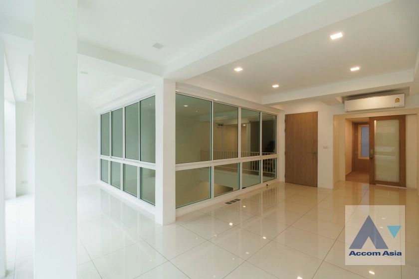 19  3 br House for rent and sale in Sukhumvit ,Bangkok BTS Nana 1715007