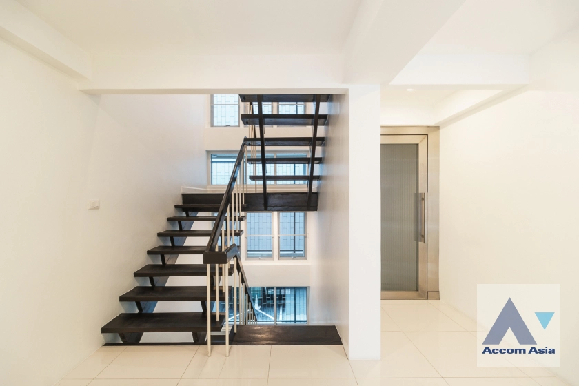 22  3 br House for rent and sale in Sukhumvit ,Bangkok BTS Nana 1715007