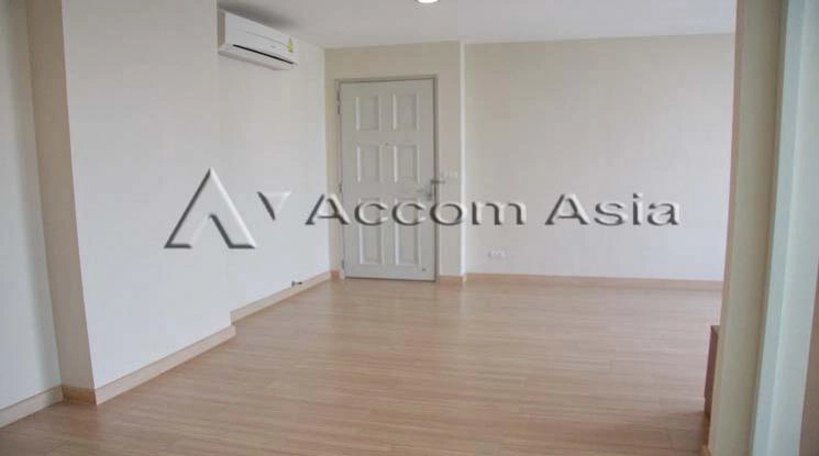 unit 2 Bedrooms  Condominium For Rent & Sale in Silom, Bangkok  near BTS Chong Nonsi (1515045)