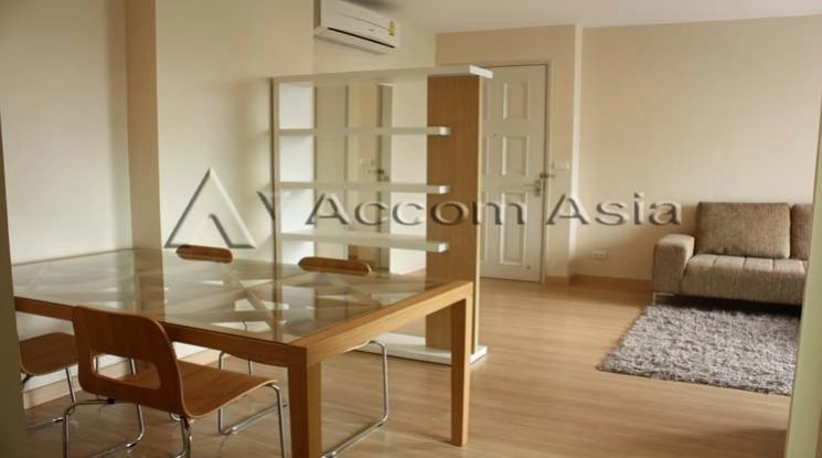 unit 2 Bedrooms  Condominium For Rent & Sale in Silom, Bangkok  near BTS Chong Nonsi (1515046)