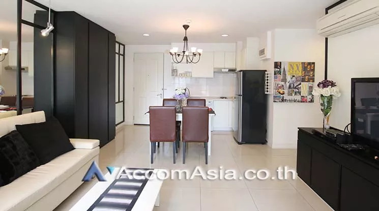 unit 2 Bedrooms  Condominium For Rent in Sukhumvit, Bangkok  near BTS Thong Lo (1515057)