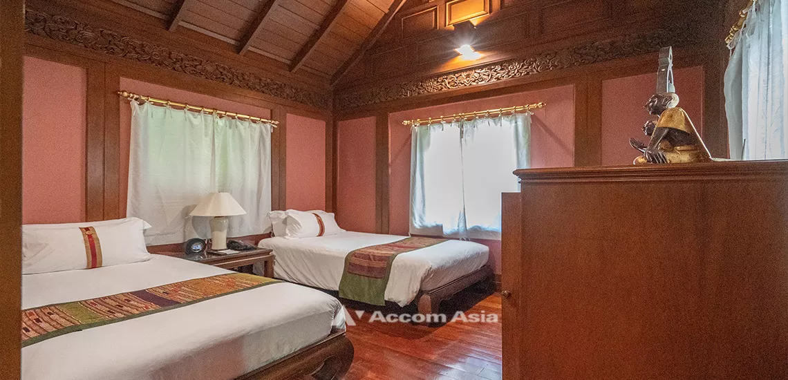 8  2 br House For Rent in Sukhumvit ,Bangkok BTS Phrom Phong at Unique Thai House 1715059