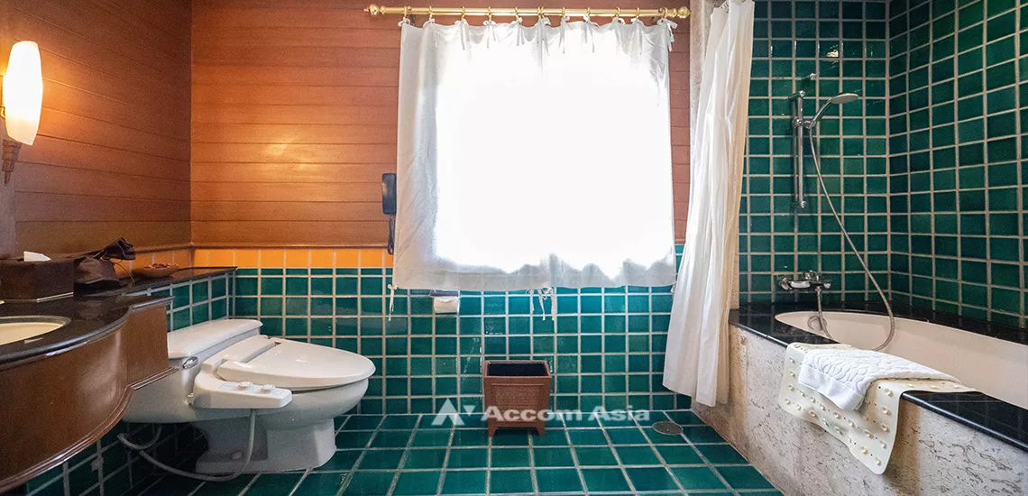 10  2 br House For Rent in Sukhumvit ,Bangkok BTS Phrom Phong at Unique Thai House 1715059