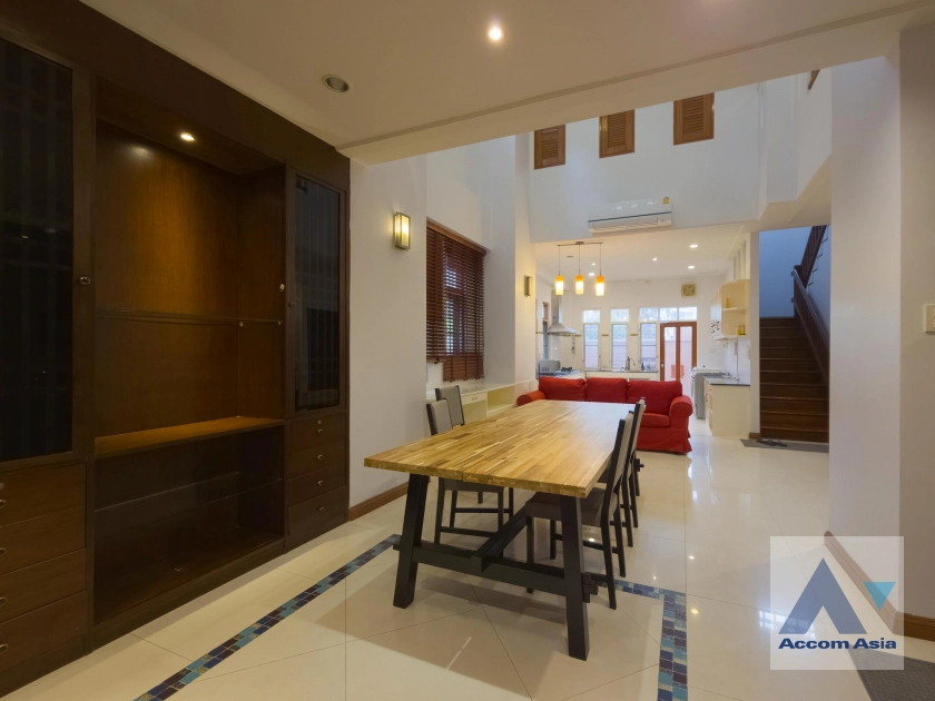 11  3 br Townhouse For Rent in Sukhumvit ,Bangkok BTS Phrom Phong at Villa 49 1815087