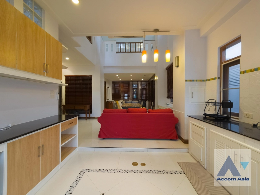 16  3 br Townhouse For Rent in Sukhumvit ,Bangkok BTS Phrom Phong at Villa 49 1815087