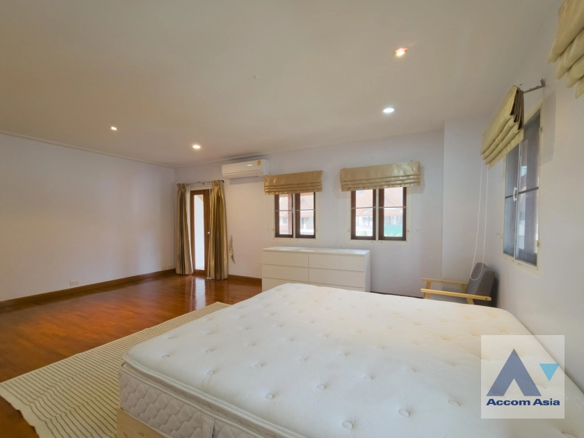 18  3 br Townhouse For Rent in Sukhumvit ,Bangkok BTS Phrom Phong at Villa 49 1815087