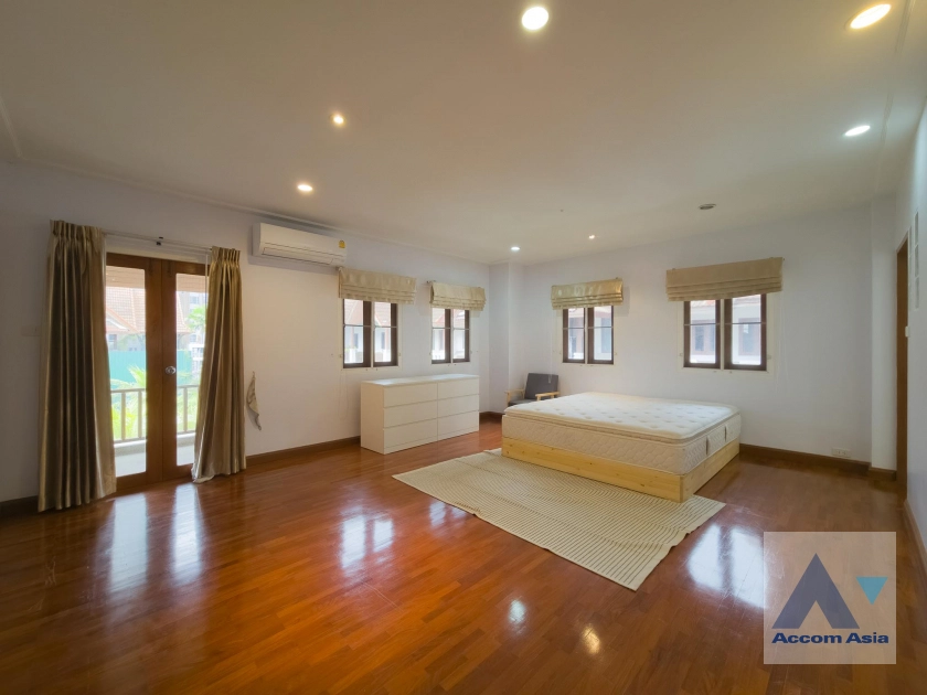 20  3 br Townhouse For Rent in Sukhumvit ,Bangkok BTS Phrom Phong at Villa 49 1815087