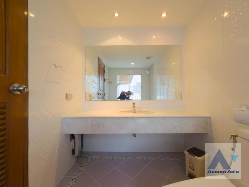 23  3 br Townhouse For Rent in Sukhumvit ,Bangkok BTS Phrom Phong at Villa 49 1815087