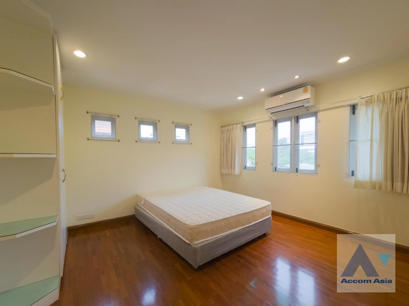 33  3 br Townhouse For Rent in Sukhumvit ,Bangkok BTS Phrom Phong at Villa 49 1815087