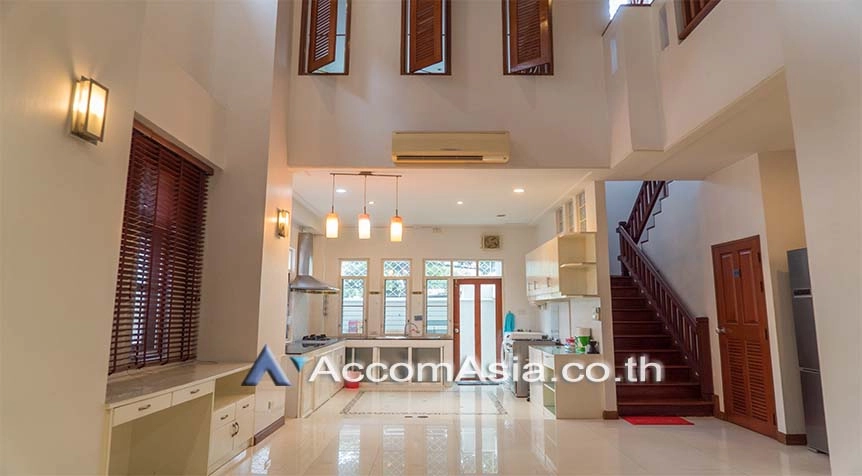  Villa 49 Townhouse  3 Bedroom for Rent BTS Phrom Phong in Sukhumvit Bangkok