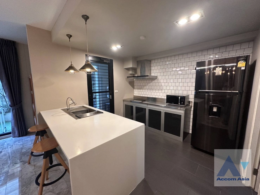 5  3 br Apartment For Rent in Sukhumvit ,Bangkok BTS Asok - MRT Sukhumvit at Contemporary Mansion 1415100