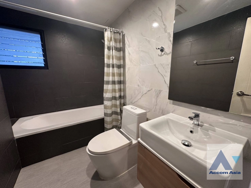 25  3 br Apartment For Rent in Sukhumvit ,Bangkok BTS Asok - MRT Sukhumvit at Contemporary Mansion 1415100