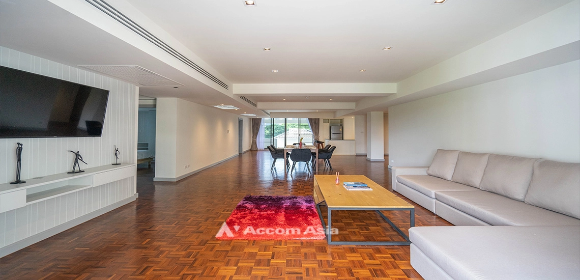 Big Balcony, Pet friendly |  Newly Renovated Apartment  3 Bedroom for Rent MRT Sukhumvit in Sukhumvit Bangkok