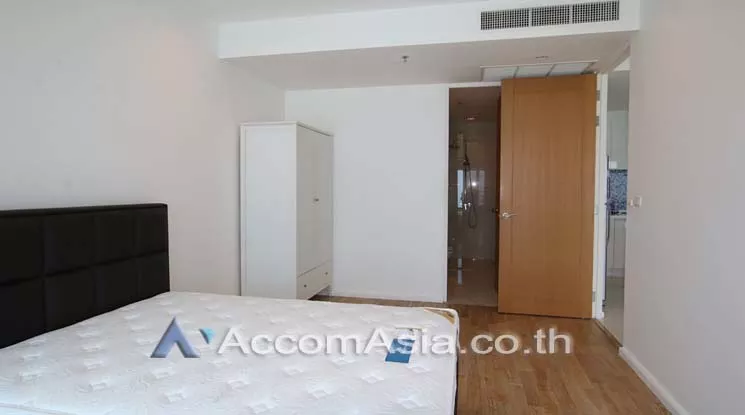 9  3 br Condominium For Rent in Ploenchit ,Bangkok BTS Chitlom at Royal Maneeya Executive Residence 1515157