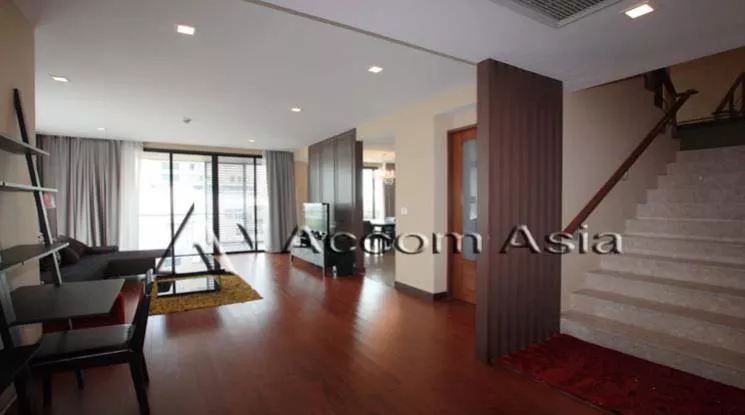  3 Bedrooms  Condominium For Rent & Sale in Ploenchit, Bangkok  near BTS National Stadium (1515160)