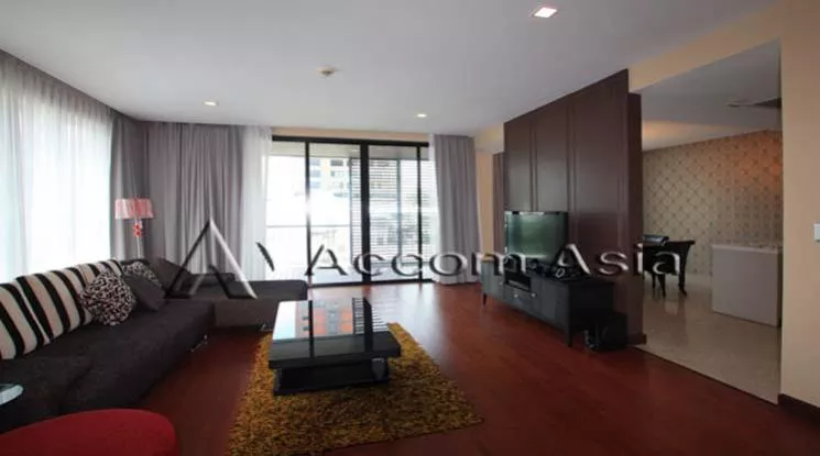  3 Bedrooms  Condominium For Rent & Sale in Ploenchit, Bangkok  near BTS National Stadium (1515160)