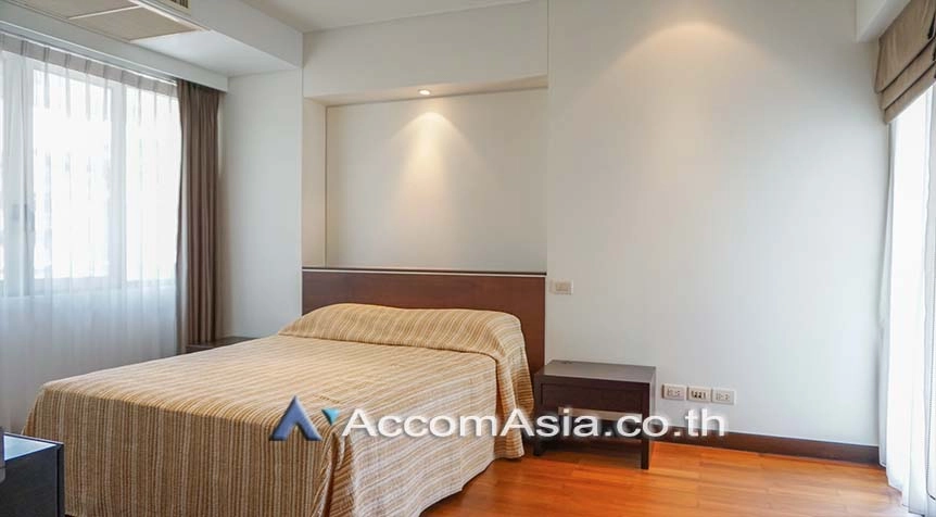 11  3 br Apartment For Rent in Ploenchit ,Bangkok BTS Ploenchit - MRT Lumphini at Modern Retro - 2 Units / floor 1415167