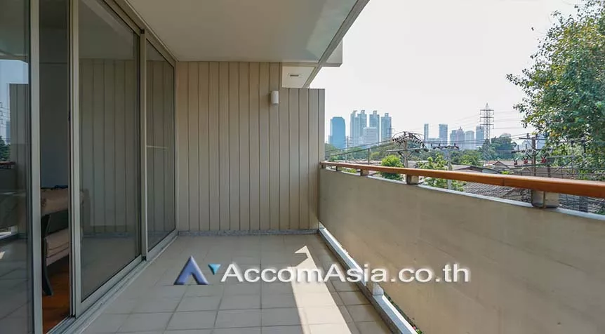 6  3 br Apartment For Rent in Ploenchit ,Bangkok BTS Ploenchit - MRT Lumphini at Modern Retro - 2 Units / floor 1415167