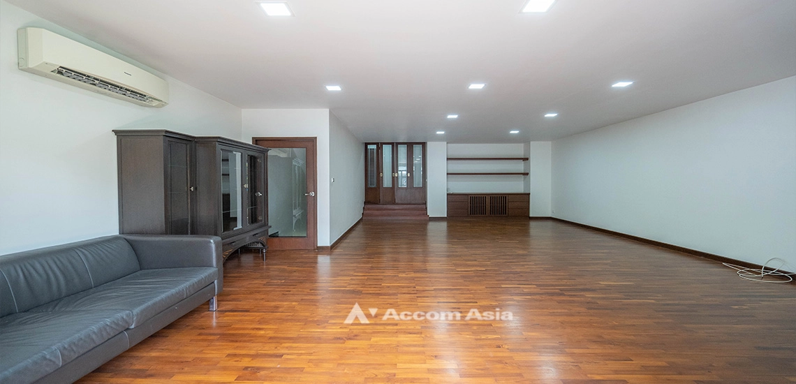 5  3 br Townhouse for rent and sale in Sukhumvit ,Bangkok BTS Phrom Phong 110107