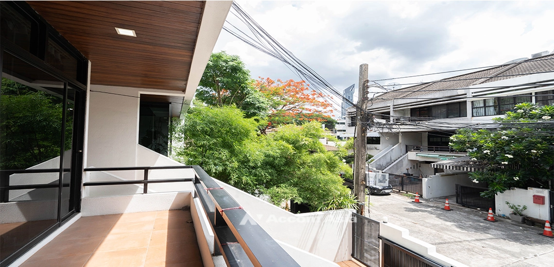 7  3 br Townhouse for rent and sale in Sukhumvit ,Bangkok BTS Phrom Phong 110107