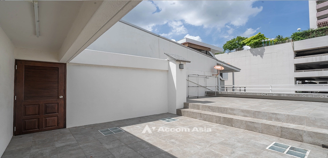 13  3 br Townhouse for rent and sale in Sukhumvit ,Bangkok BTS Phrom Phong 110107