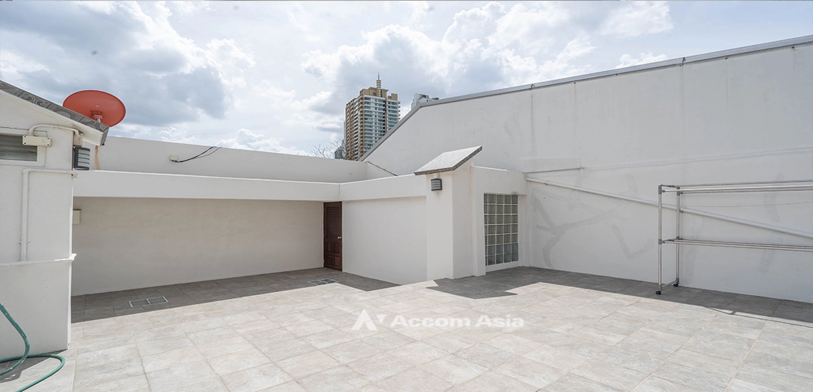 14  3 br Townhouse for rent and sale in Sukhumvit ,Bangkok BTS Phrom Phong 110107