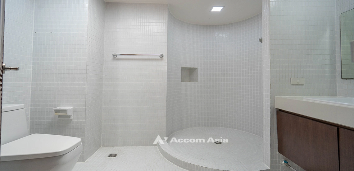 16  3 br Townhouse for rent and sale in Sukhumvit ,Bangkok BTS Phrom Phong 110107