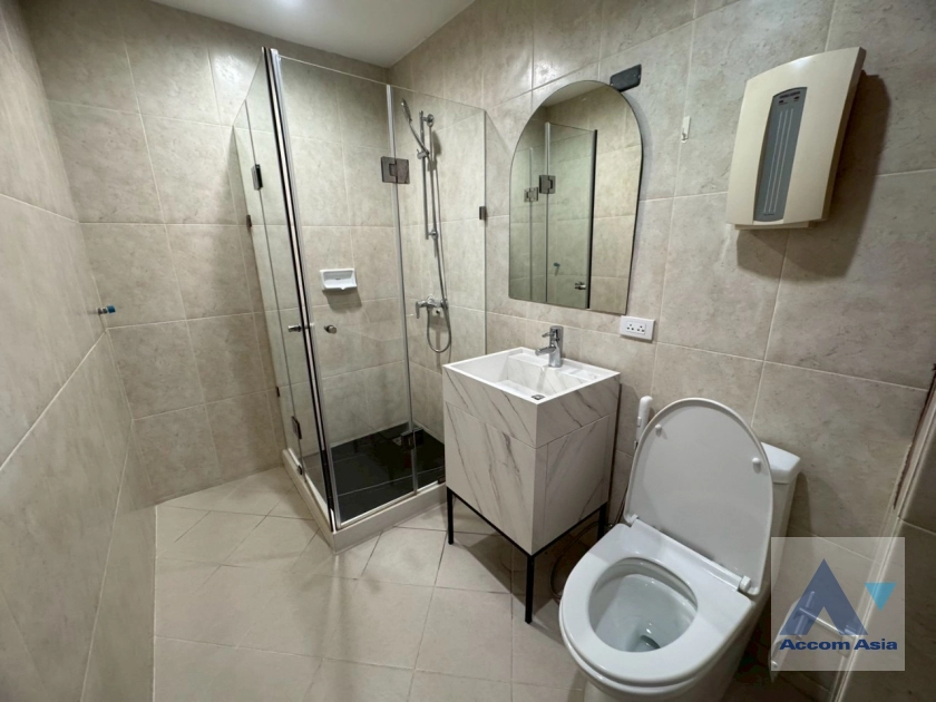 28  2 br Condominium For Rent in Sukhumvit ,Bangkok BTS Nana at Liberty Park 2 1515210