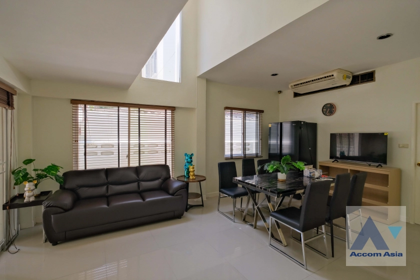  1  4 br House for rent and sale in Sukhumvit ,Bangkok BTS Phrom Phong 2515220