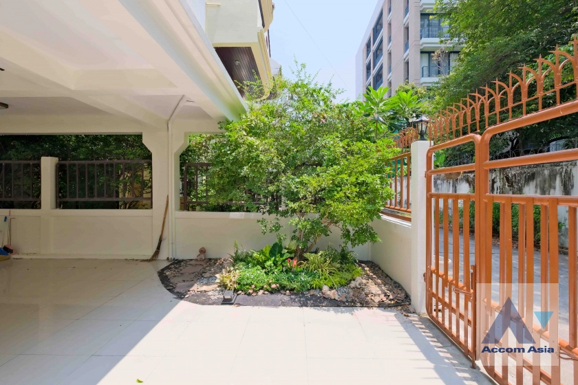 30  4 br House for rent and sale in Sukhumvit ,Bangkok BTS Phrom Phong 2515220