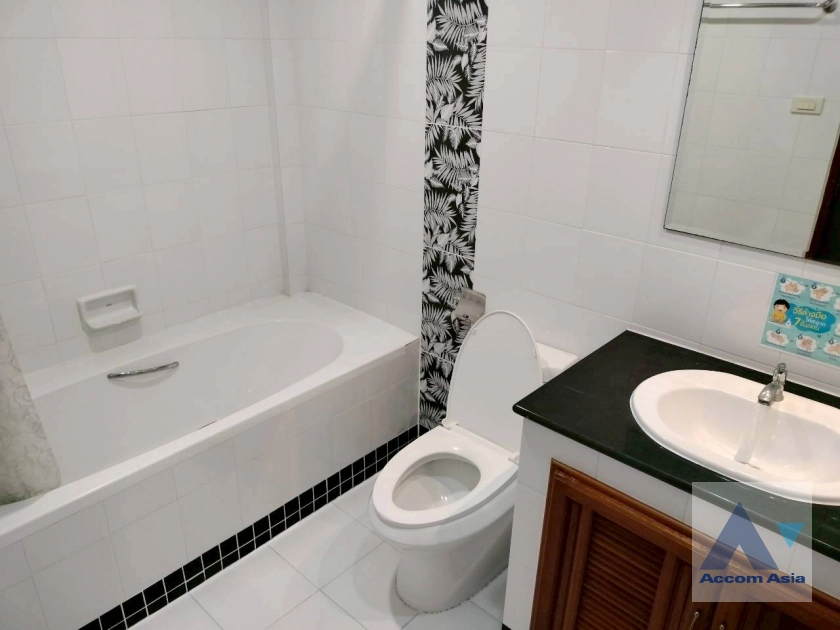 12  2 br Townhouse for rent and sale in Sukhumvit ,Bangkok BTS Thong Lo 2515243