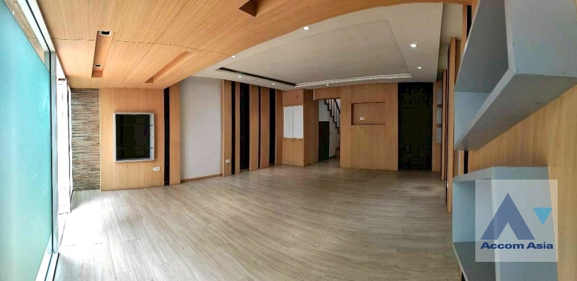 unitHome Office |  2 Bedrooms  Townhouse For Rent & Sale in Sukhumvit, Bangkok  near BTS Thong Lo (2515243)