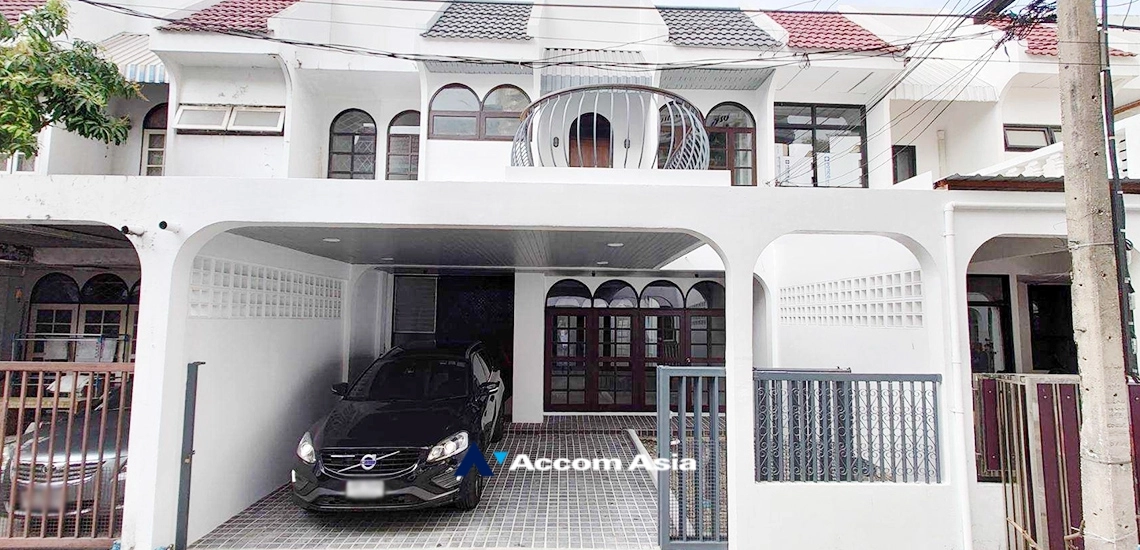  2  3 br House For Rent in Sukhumvit ,Bangkok BTS Phrom Phong 110109