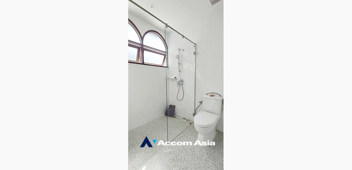 9  3 br House For Rent in Sukhumvit ,Bangkok BTS Phrom Phong 110109